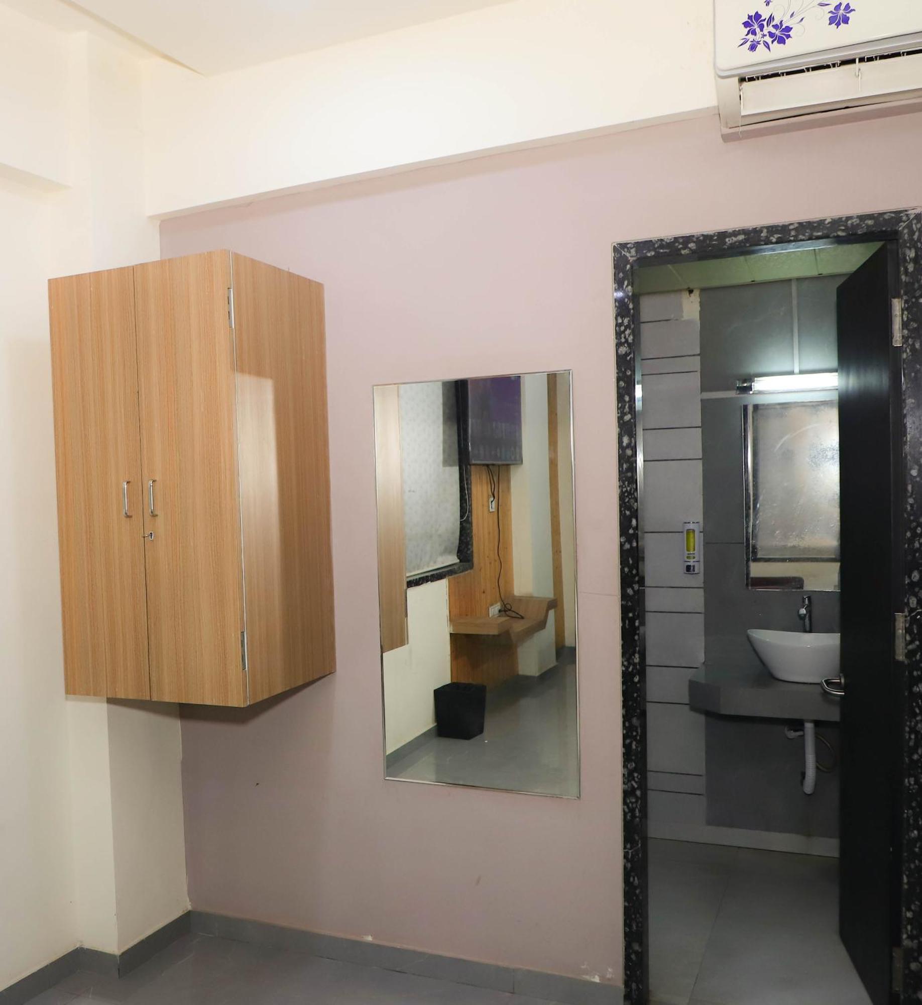 Hotel Arc Palace Bhiwandi Экстерьер фото