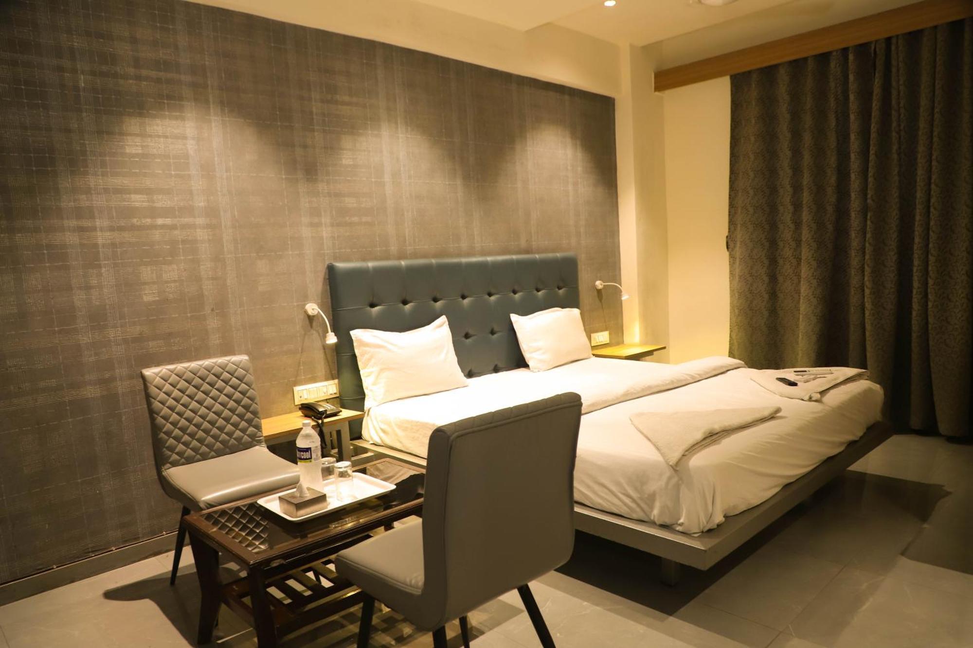 Hotel Arc Palace Bhiwandi Экстерьер фото