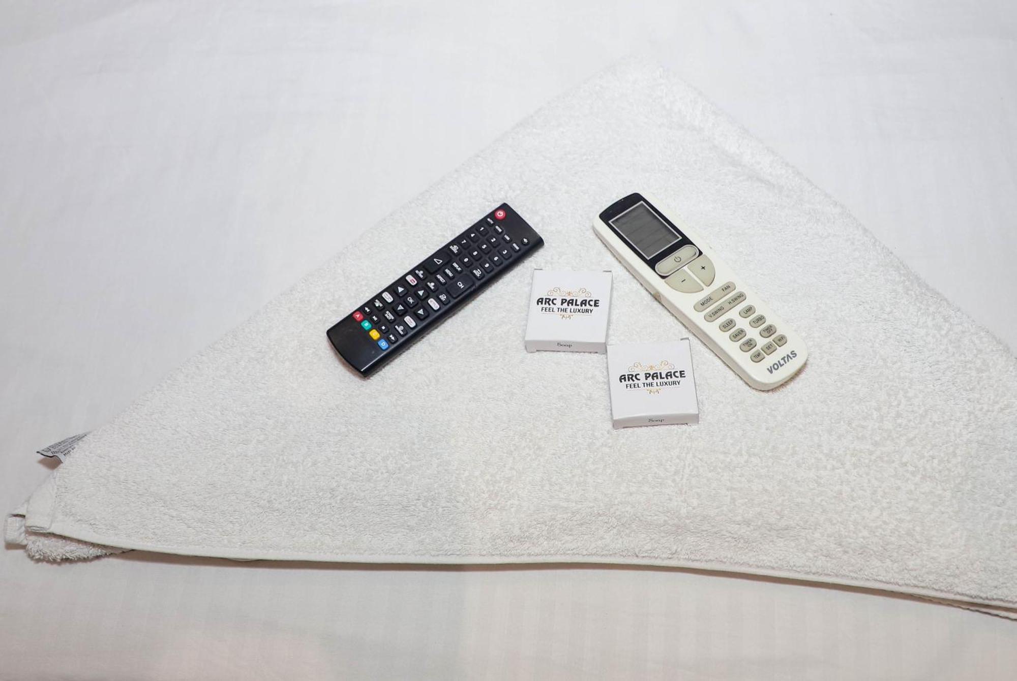 Hotel Arc Palace Bhiwandi Экстерьер фото