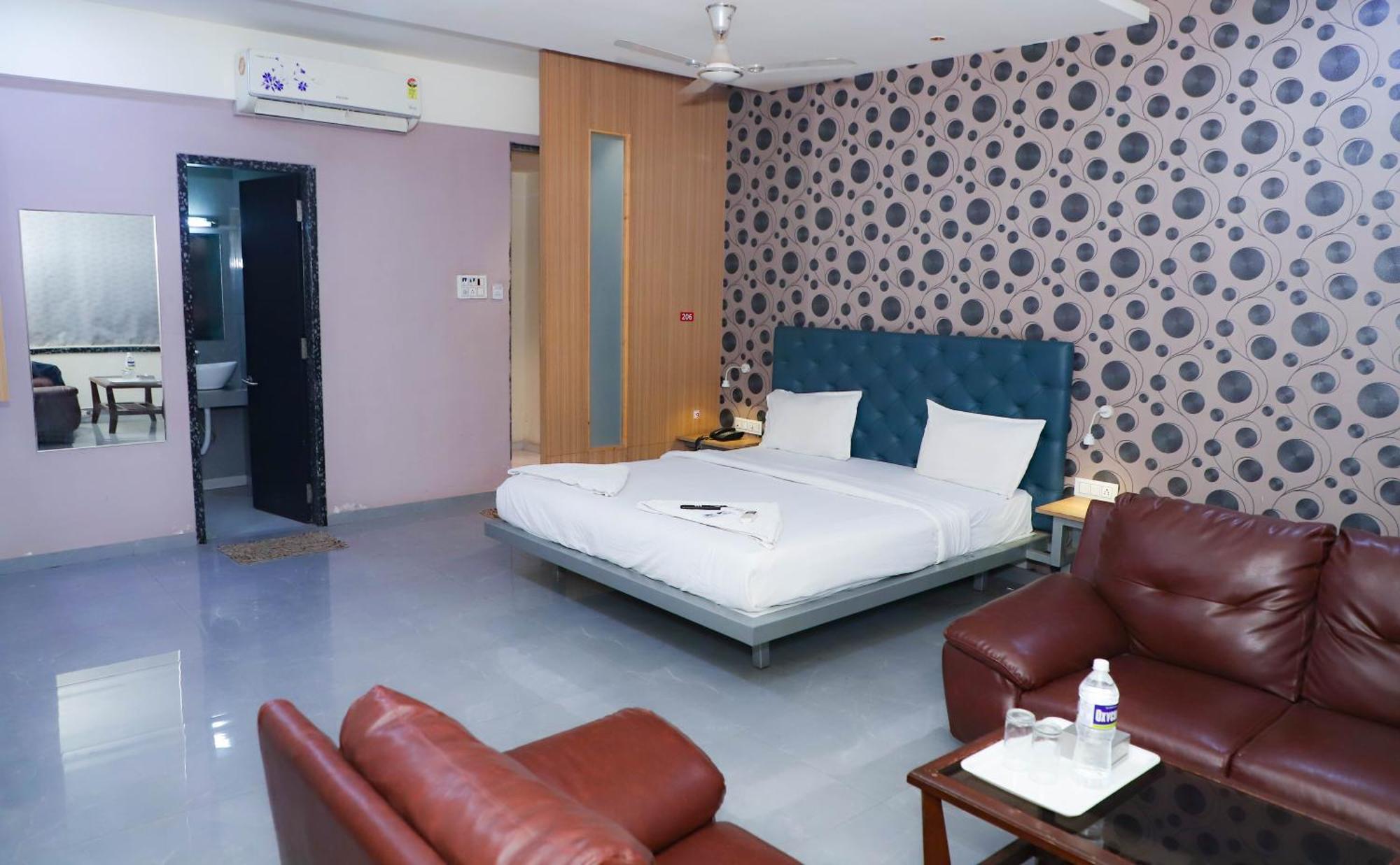 Hotel Arc Palace Bhiwandi Экстерьер фото
